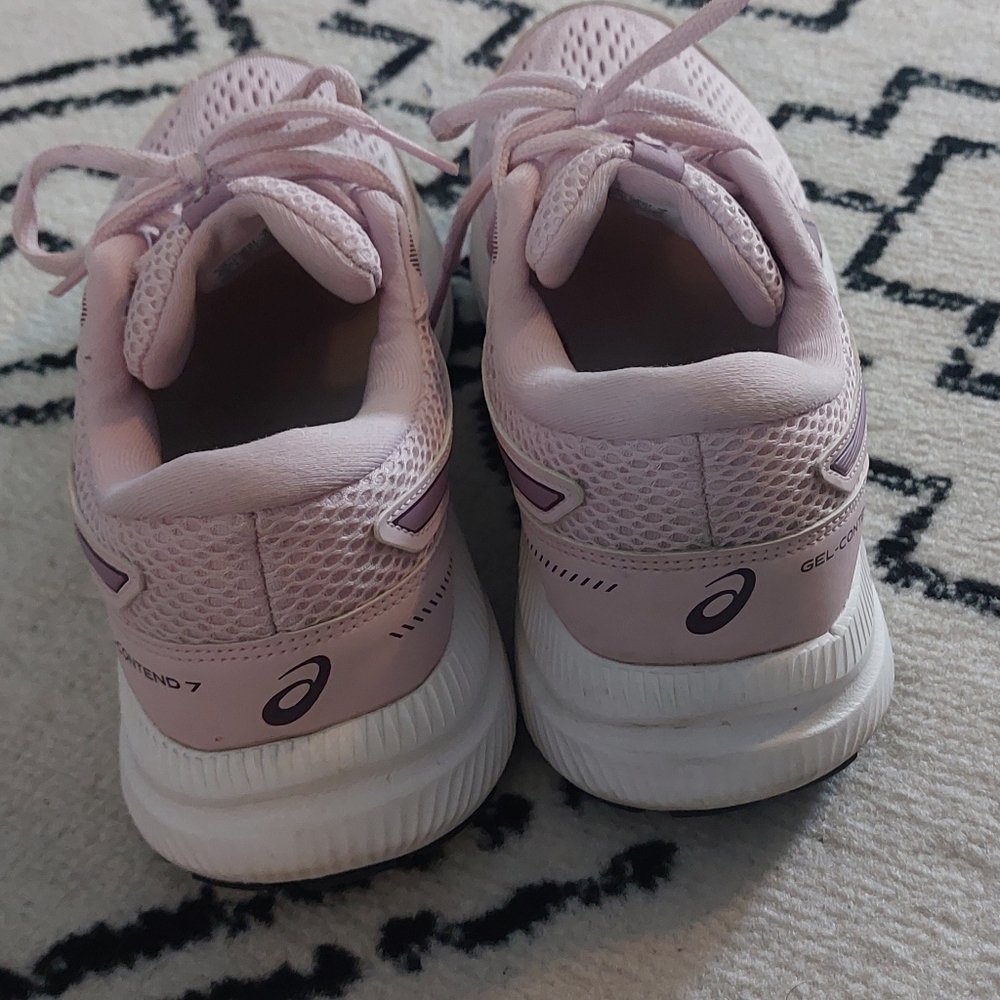 ASICS tennis shoes - Picture 4 of 6